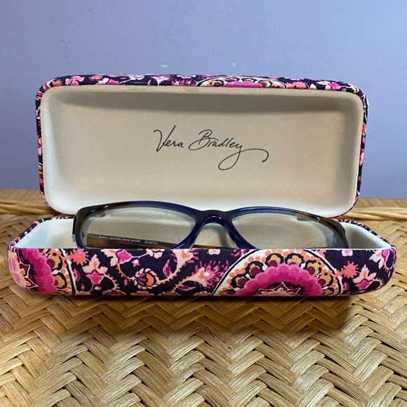 Vera Bradley | Raspberry Medallion Sunglasses Case - Picture 1 of 13